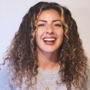 Meet your Posher, Pam